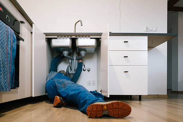 Professional Leak Detection technician working in Housatonic, MA